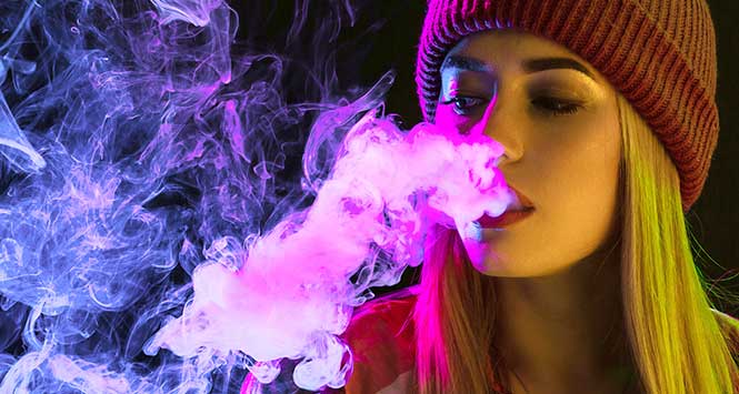 How Women Are Redefining Vape Culture